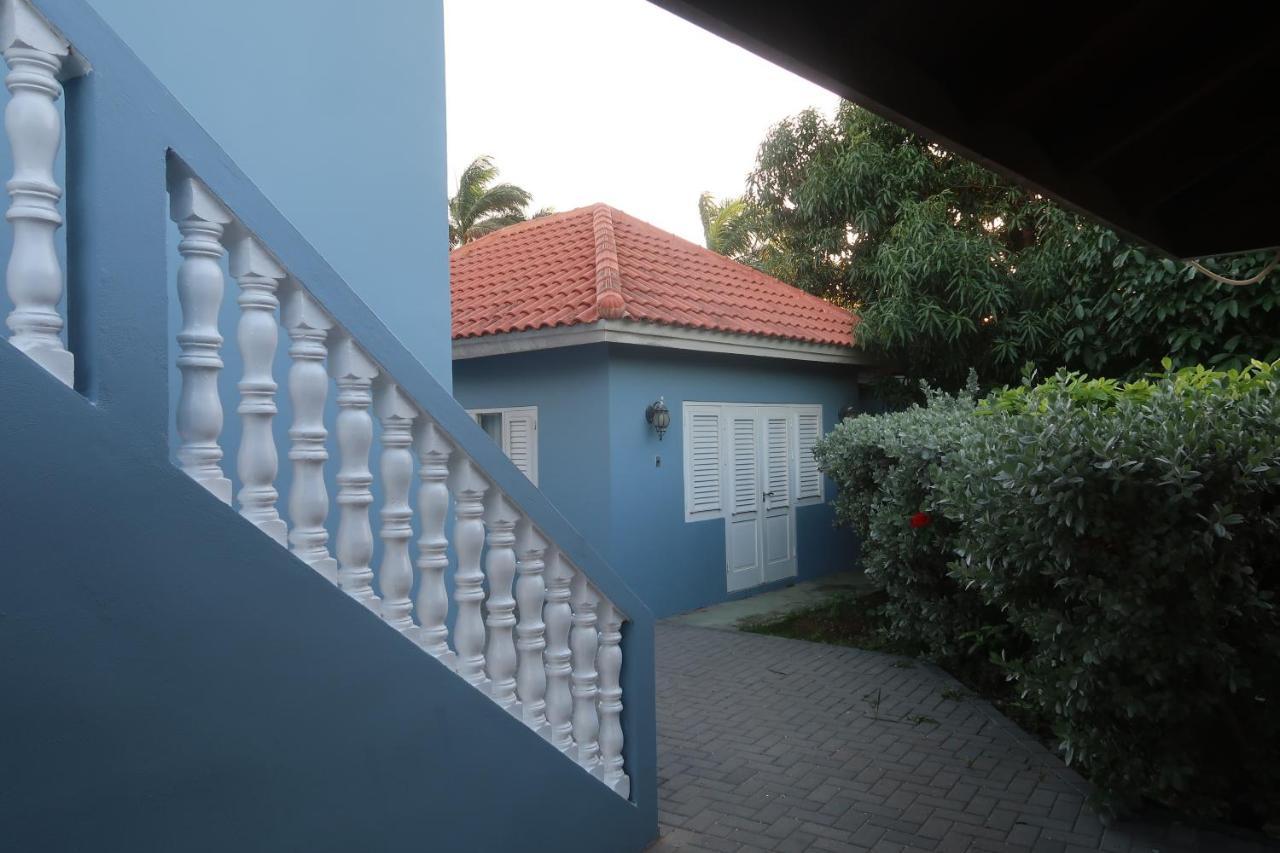 Cattleya Apartments Curacao ウィレムスタッド エクステリア 写真