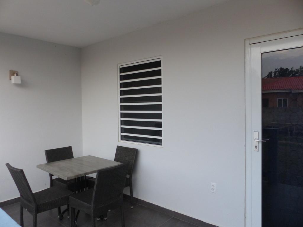 Cattleya Apartments Curacao ウィレムスタッド エクステリア 写真